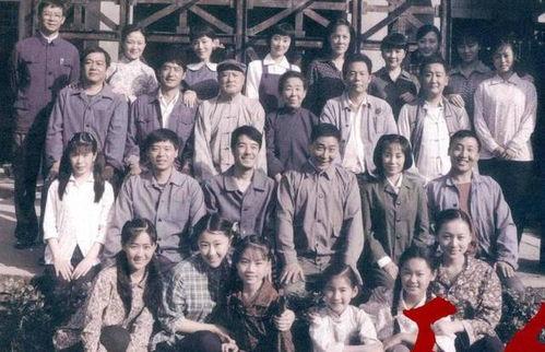 工人大院全集在线观看,岁月流转中的工人生活全景  第3张